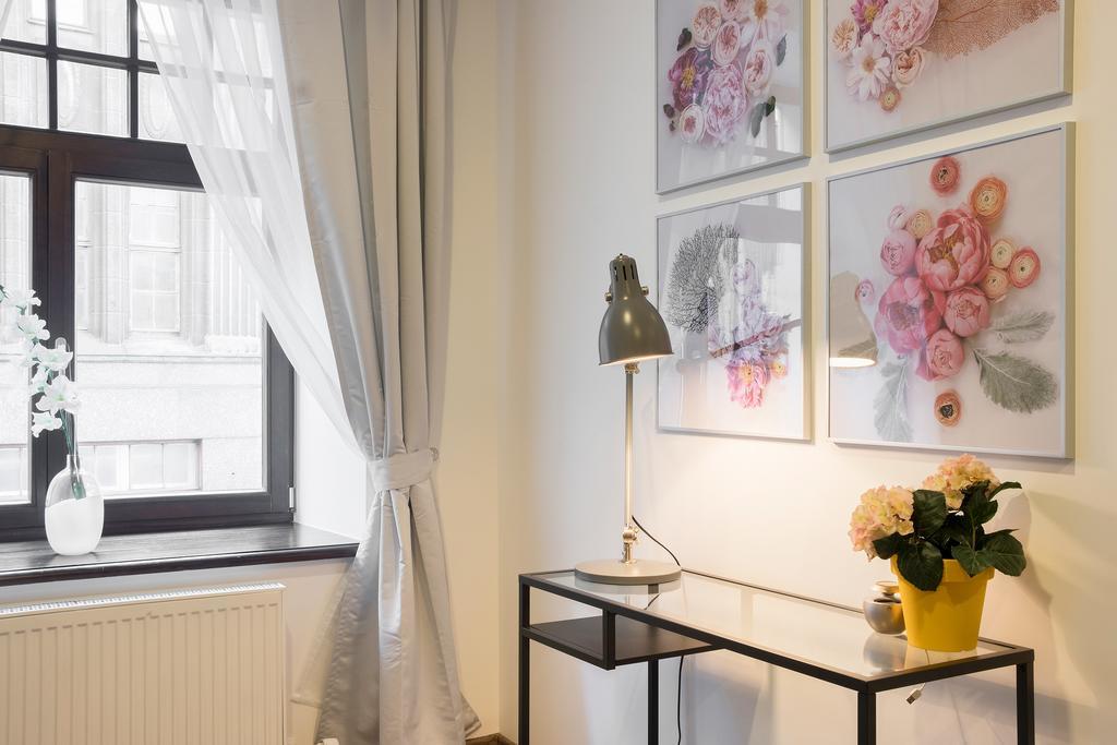St.Roland Livu Square Apartment Riga Ngoại thất bức ảnh