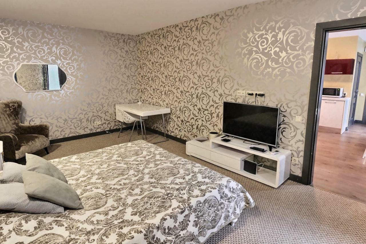 St.Roland Livu Square Apartment Riga Ngoại thất bức ảnh