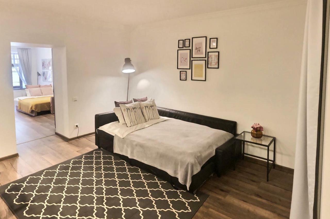 St.Roland Livu Square Apartment Riga Ngoại thất bức ảnh