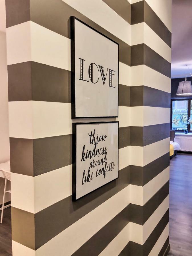 St.Roland Livu Square Apartment Riga Ngoại thất bức ảnh
